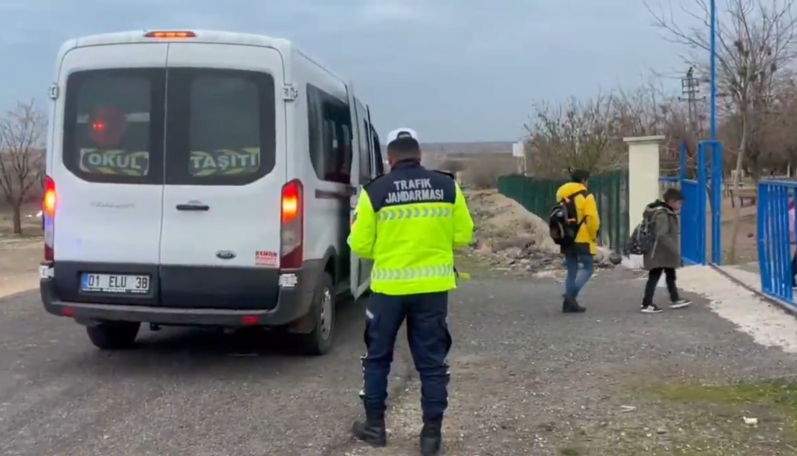 Şanlıurfa’da okul çevreleri ve servislerine denetim